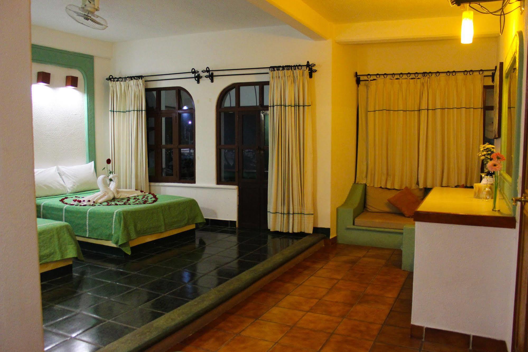 Hotel Careyes Puerto Escondido Puerto Escondido  Bagian luar foto